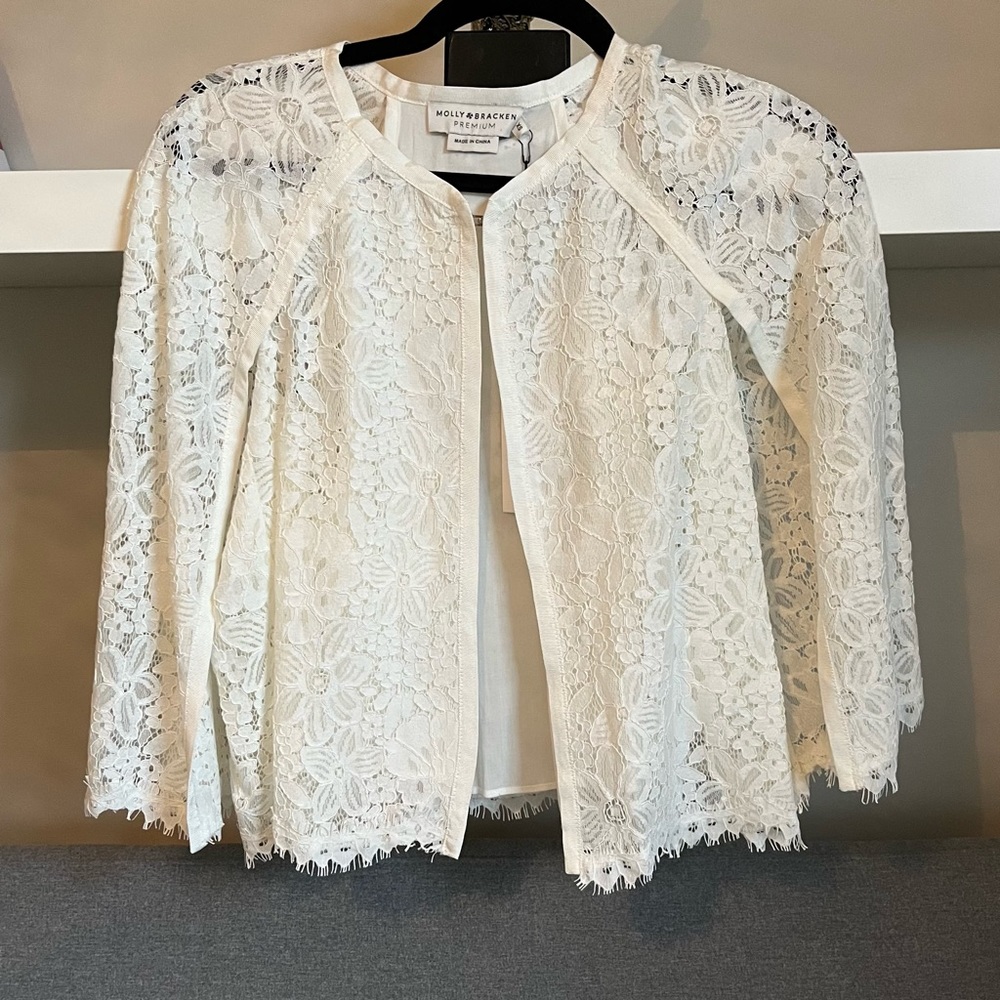 Molly Bracken Cape jacket in off white, size XS -brand new